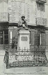 Monument à Treich-Laplène – Ussel