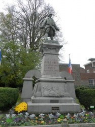 Poilu – Monument aux morts 14-18 – Solesmes