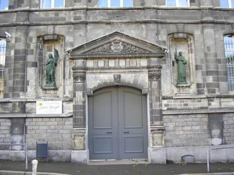 Statue De Jeanne D Arc cole St Joseph Arras Statue De Jeanne D Arc cole St Joseph Arras
