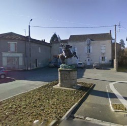 Statue équestre de Jeanne d’Arc- La Chapelle-Saint-Laurent