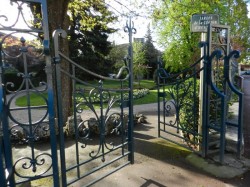 Grilles – Jardin de la Légion d’honneur – Tournus Grilles – Jardin de la Légion d’honneur – Tournus