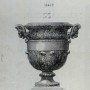 DUC_VO_PL421_F345 - Vases sur socles - Image1