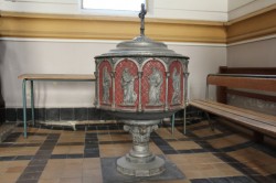 Fonts baptismaux – Eglise – Magenta