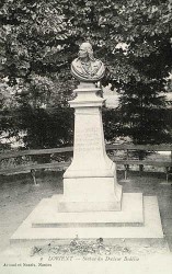 Monument à Bodélio – Lorient (fondu)