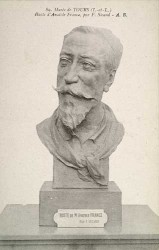 Monument à Anatole France – Tours Monument à Anatole France – Tours