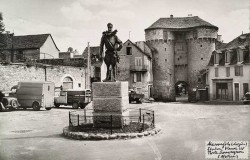 Monument à Henri IV – Marvejols Monument à Henri IV – Marvejols